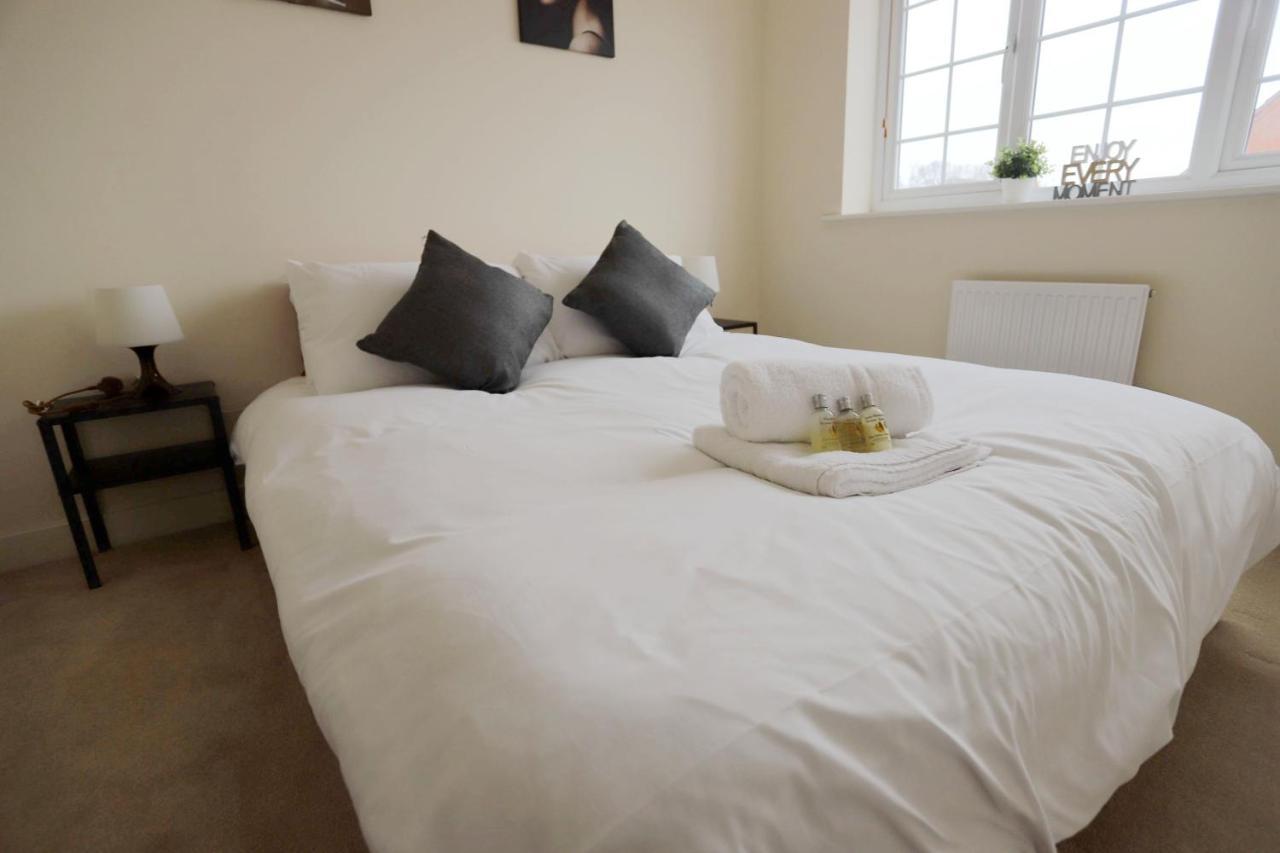 شقة Easytravel Luxury Nec/Airport 3 Beds House برمنغهام المظهر الخارجي الصورة