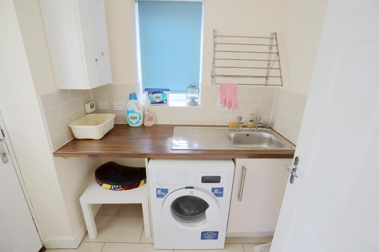 شقة Easytravel Luxury Nec/Airport 3 Beds House برمنغهام المظهر الخارجي الصورة